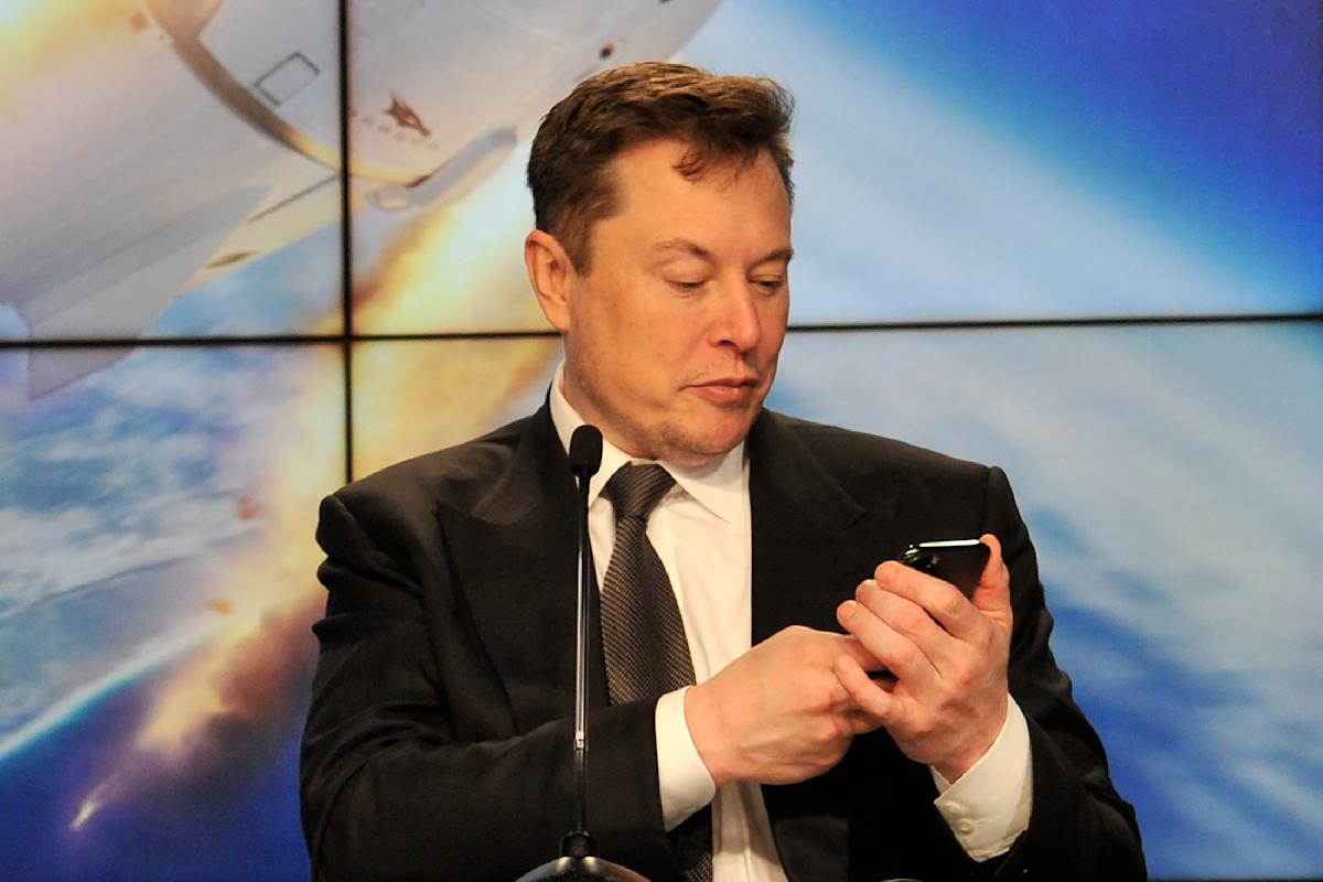 elon-musk-invited-legal-scrutiny-by-tweeting-out-his-doubts-about-a-$44-billion-twitter-bid
