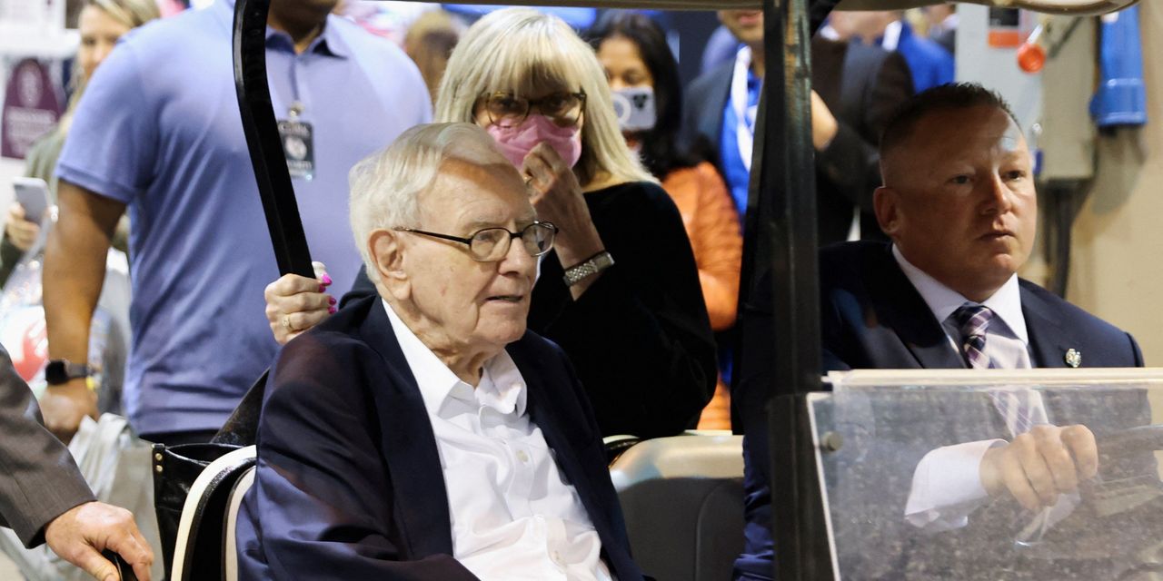 warren-buffett-spends-big-as-stock-market-sells-off