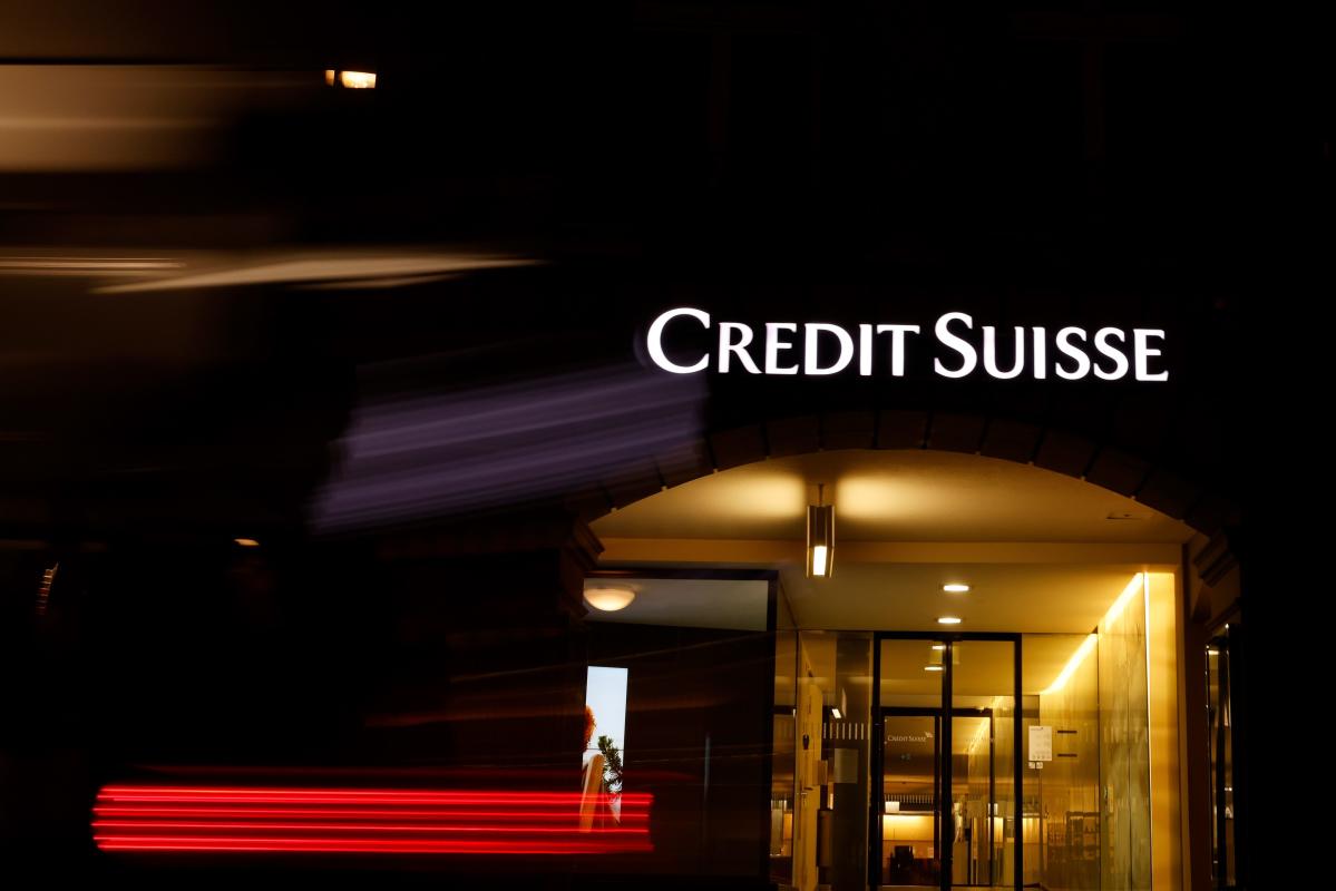 credit-suisse-cuts-property-fund-payouts-as-investors-exit