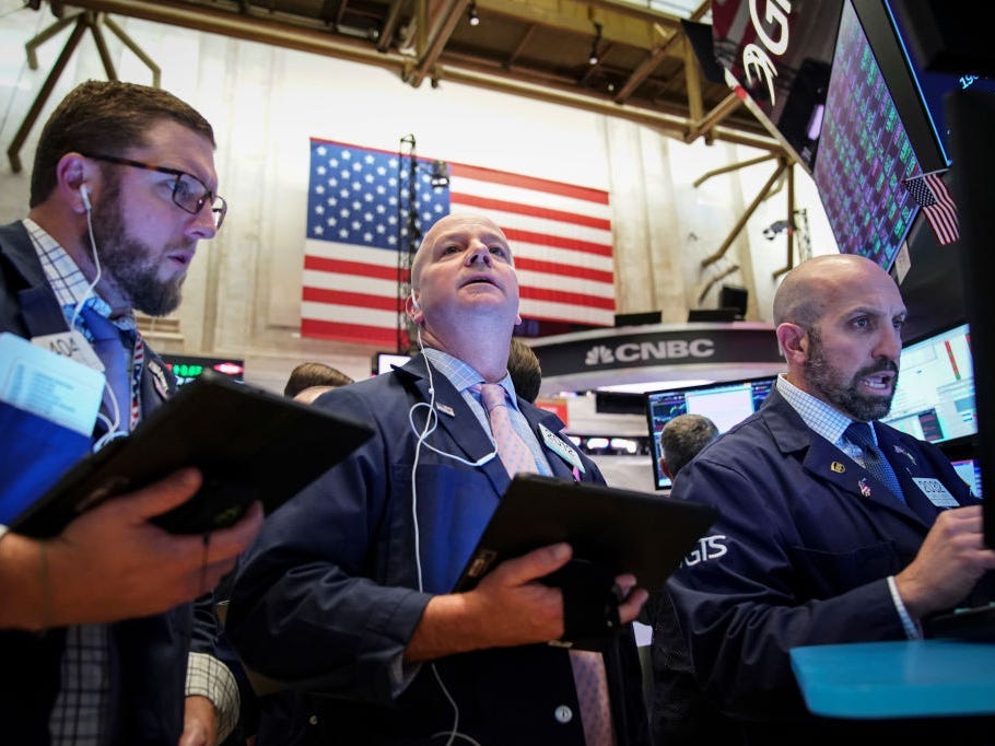 dow-jumps-more-than-300-points-as-biden,-mccarthy-appear-set-to-reach-a-deal-to-raise-the-us-debt-limit
