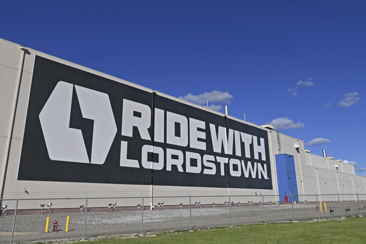 lordstown-motors-files-for-bankruptcy,-sues-foxconn