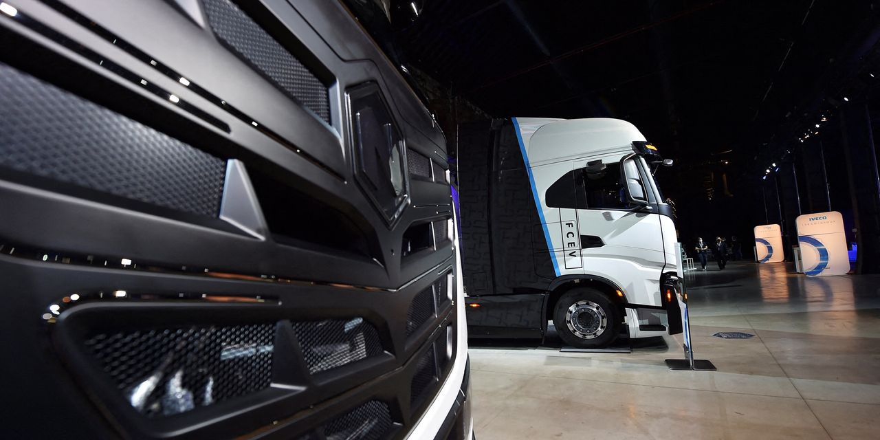 nikola-production-declines-after-fire-at-headquarters