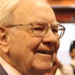 1-stock-that-could-outperform-the-s&p-500-with-less-risk,-according-to-warren-buffett