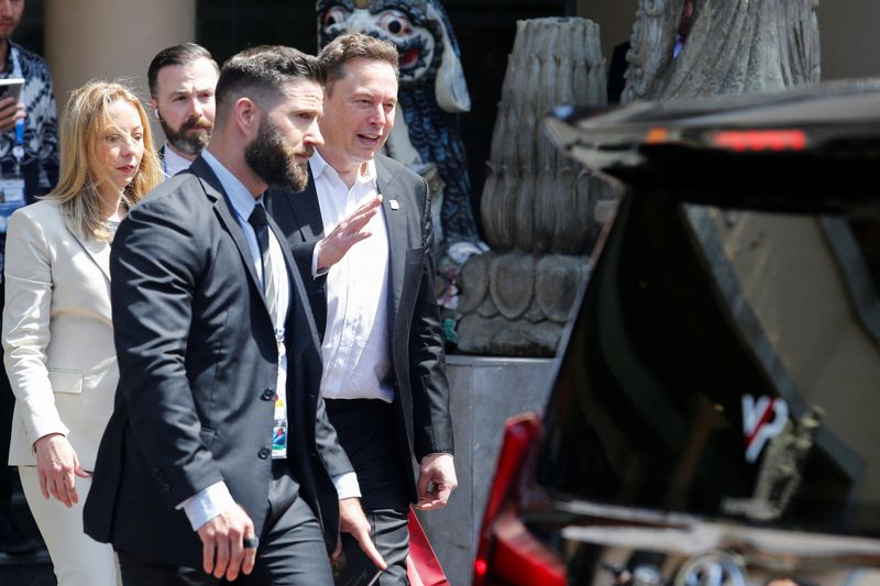 tesla-objects-to-$5.6-billion-payout-for-lawyers-who-voided-musk’s-pay tesla-objects-to-$5.6-billion-payout-for-lawyers-who-voided-musk’s-pay