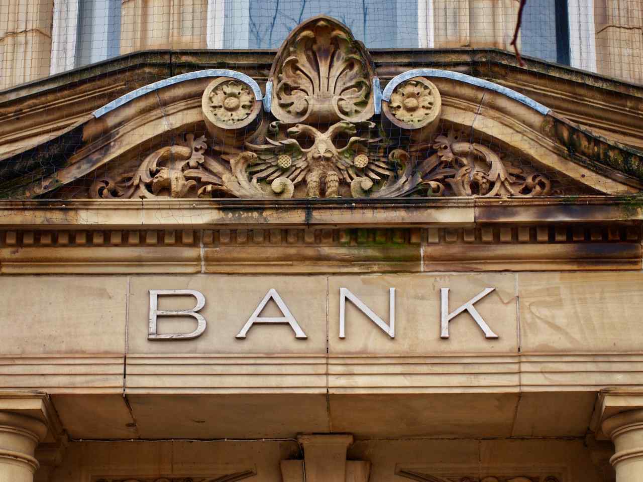Three bank stocks to avoid — and 18 to buy — from analysts at Jefferies