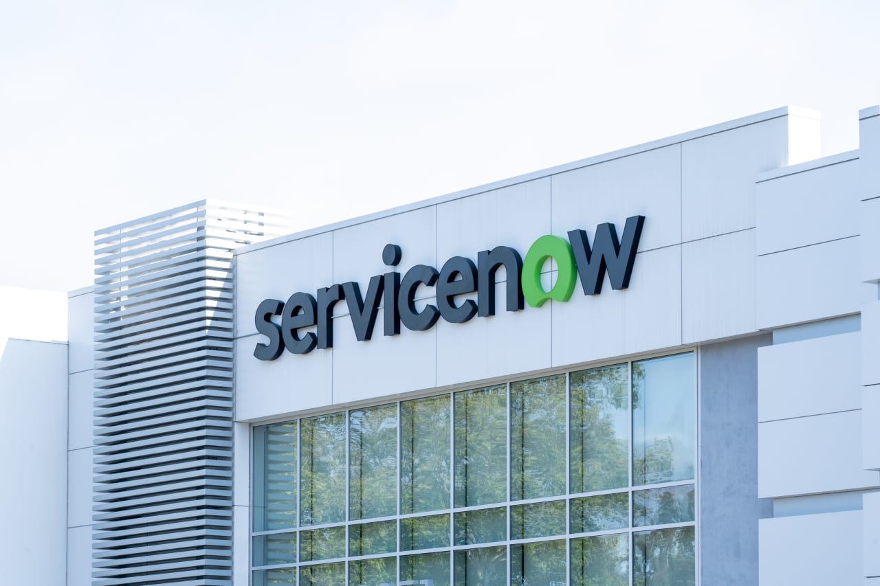 ServiceNow CEO warns of ‘extinction’ for some legacy software as stock pops on earnings
