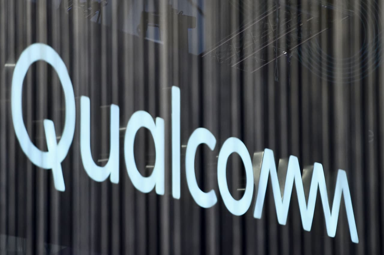 Qualcomm’s stock falls after earnings. Here’s where investors may be disappointed.